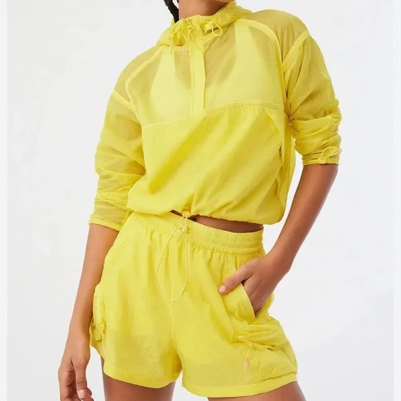 Outdoor voices yellow nylon short and windbreaker set - Picture 1 of 7